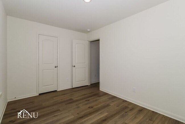 Building Photo - Coming Soon!