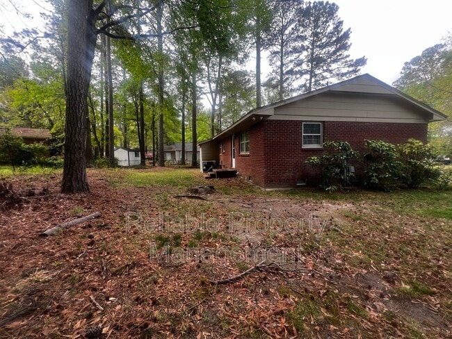 Building Photo - 511 Buck Branch Dr