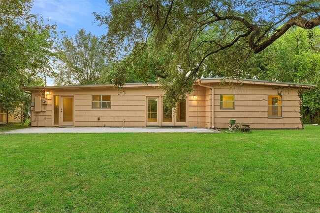 Building Photo - 2927 Rockyridge Dr