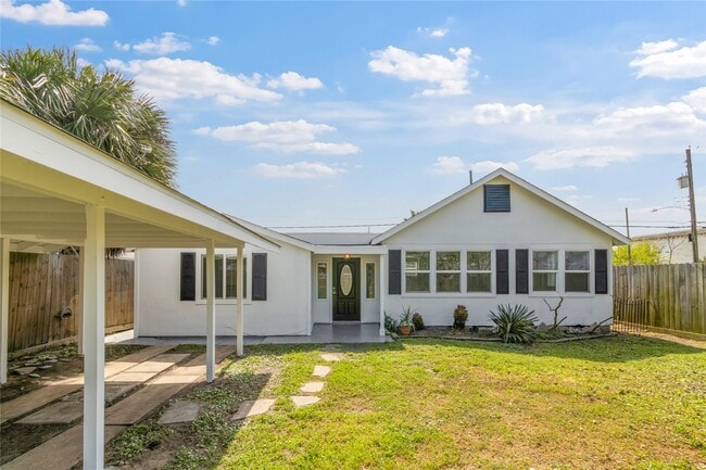 Building Photo - 5515 Avenue R