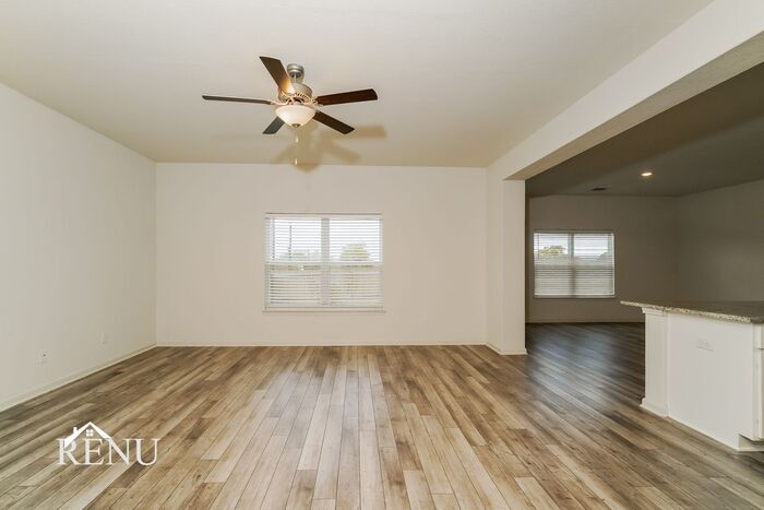 Building Photo - 11022 Yonder Flts