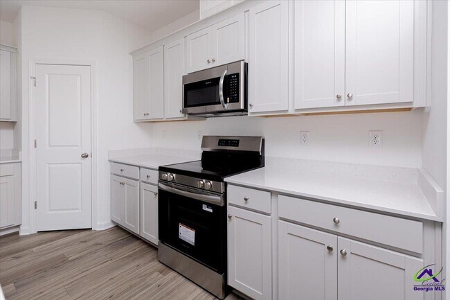 Building Photo - 218 Hickory Rdg Trl