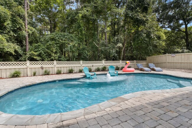 Building Photo - 9200 Pointe Aux Chenes Rd