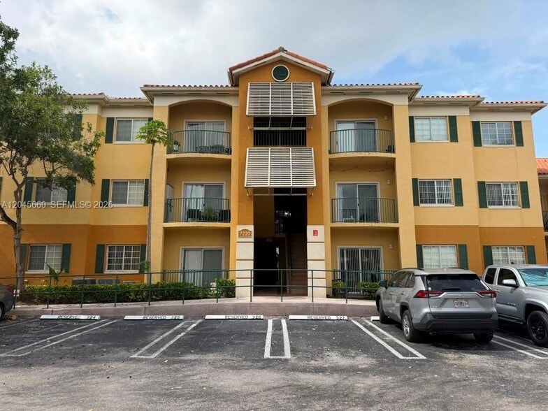 Building Photo - 7220 NW 114th Ave