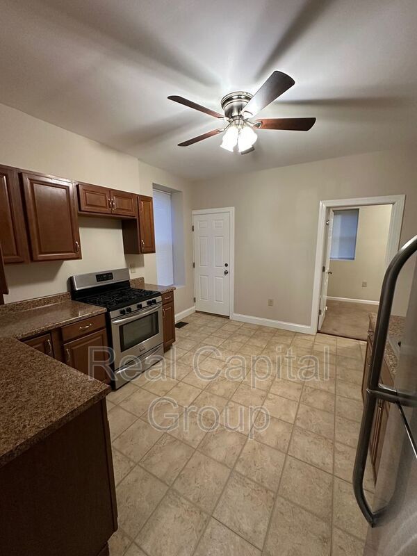 Building Photo - 21 124th St