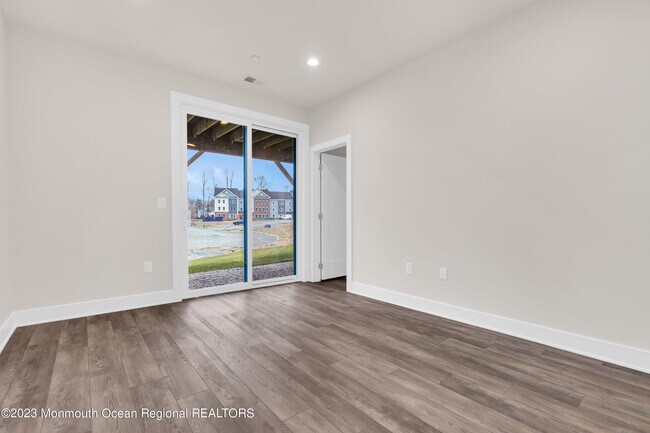 Building Photo - 5 Blaisdell Ct