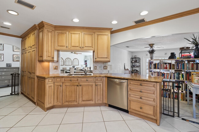 Building Photo - 9248 Neptunes Basin Ct