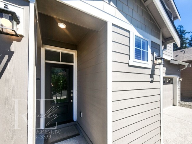 Building Photo - Air Conditioned Home Adjacent to Bay Trail Reserve