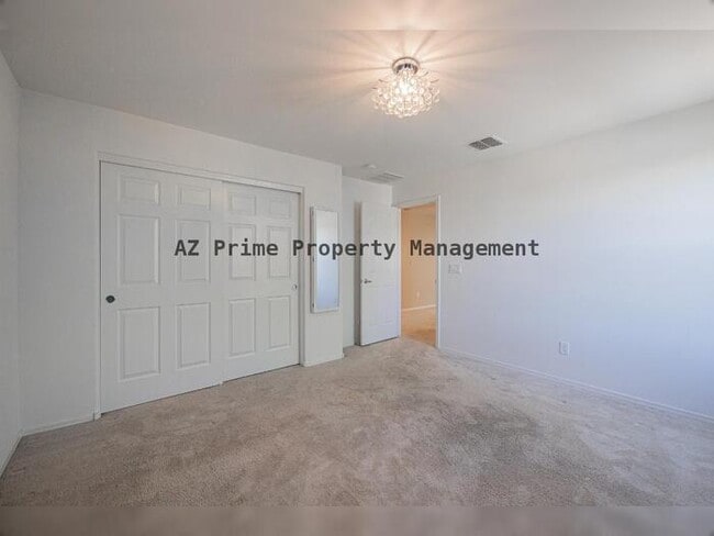 Building Photo - 218 N 109th Dr