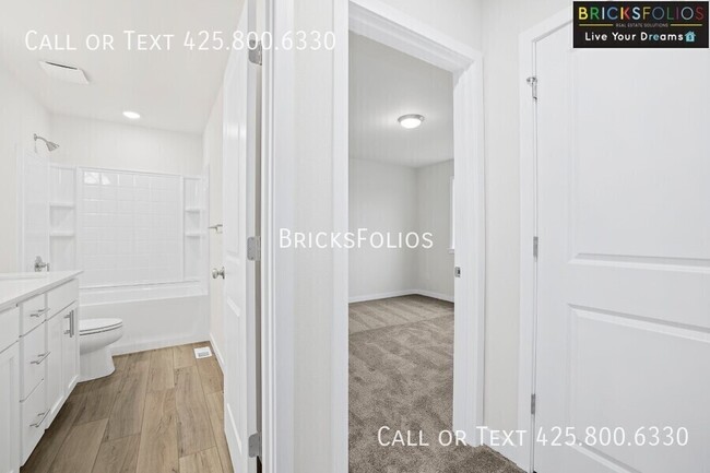 Building Photo - 5035 86th Ave NE