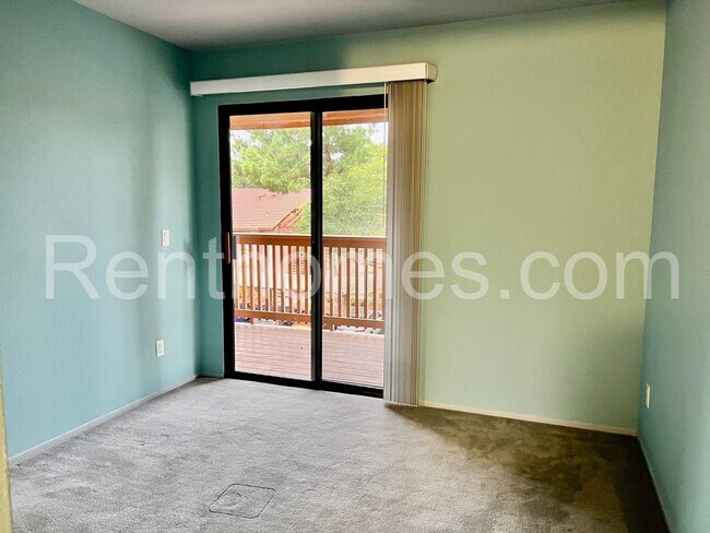 Building Photo - 12039 Alta Carmel Ct