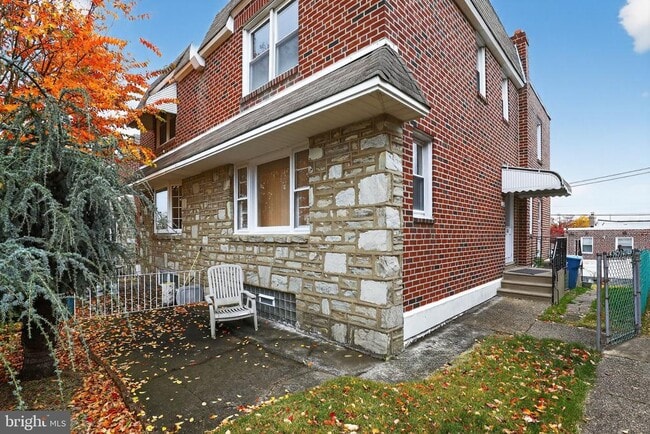 Building Photo - 9050 Convent Ave