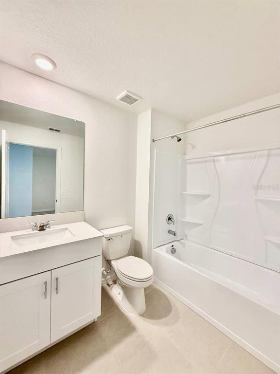 Building Photo - 10409 GOLDEN SANDS Ave