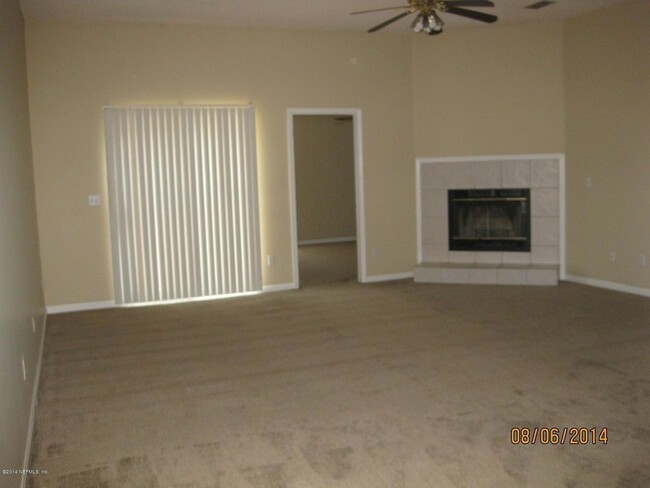 Building Photo - 11191 Mikris Dr S