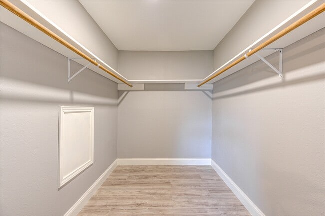 Building Photo - 12215 Monticeto Ln