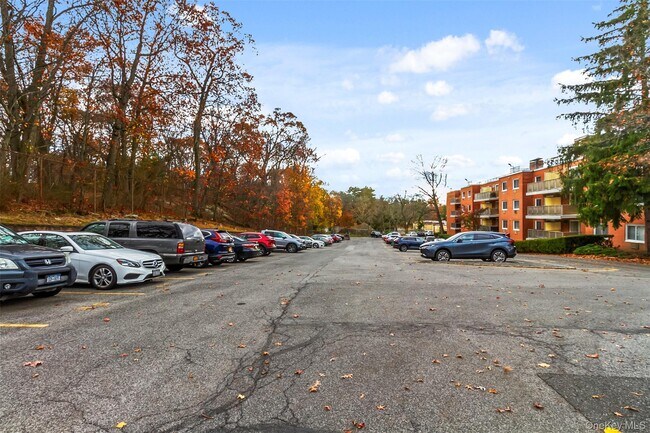 Building Photo - 372 Central Park Ave