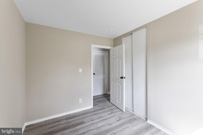 Building Photo - 1317 Cedarwood Dr