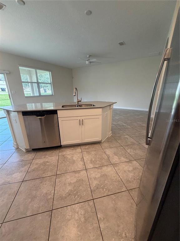 Building Photo - 15055 Driftwater Dr