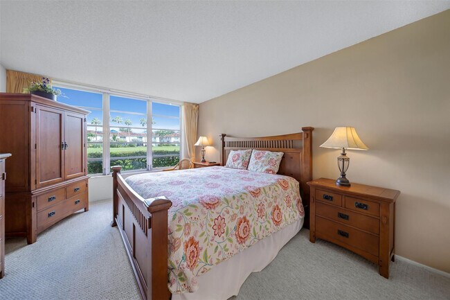 Building Photo - 801 Cypress Blvd