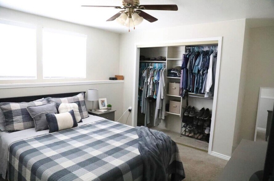 Building Photo - 1340 W 450 N