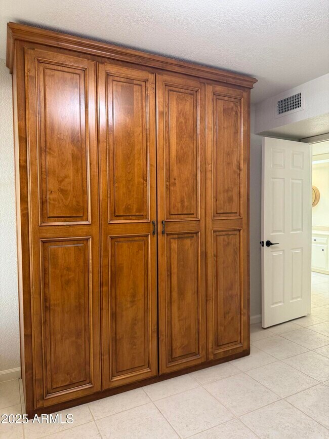 Building Photo - 12323 E Appaloosa Pl