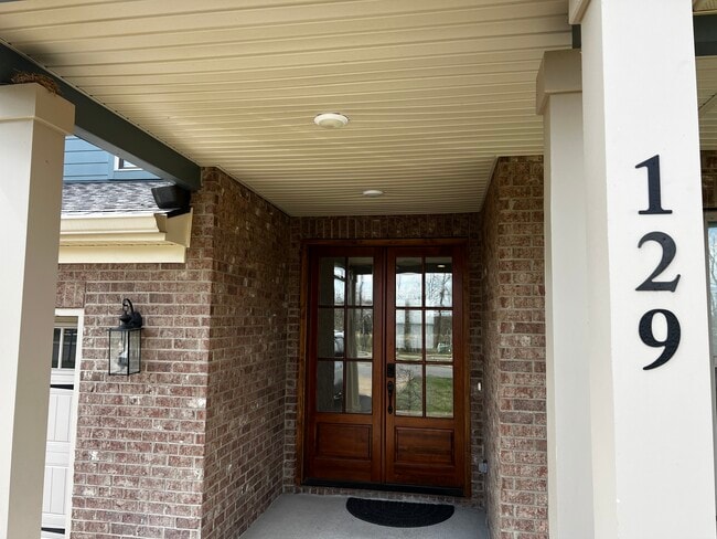 Building Photo - 129 Stewarts Lndg Dr