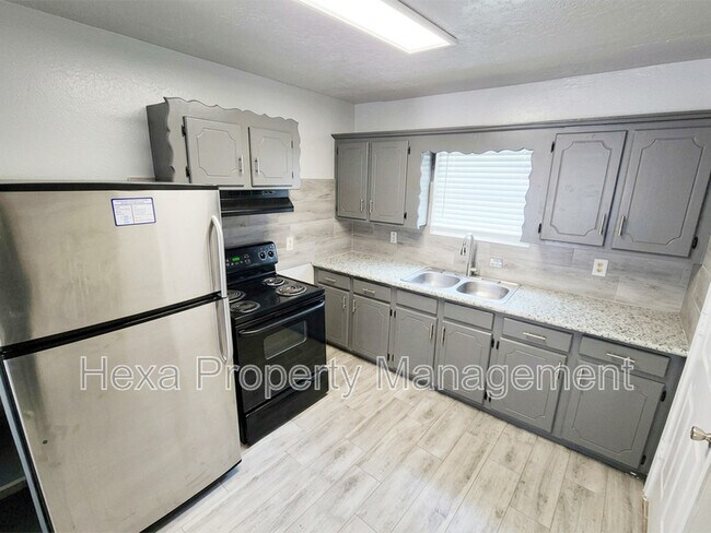 Building Photo - 4679 Weaver Rd