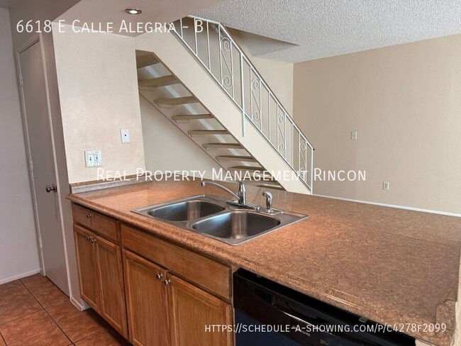 Building Photo - 6618 East Calle Alegria