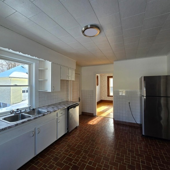 Building Photo - 67 Park St