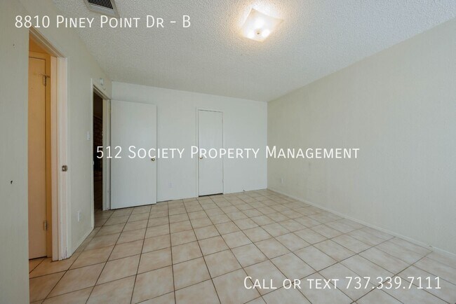 Building Photo - 8810 Piney Point Dr