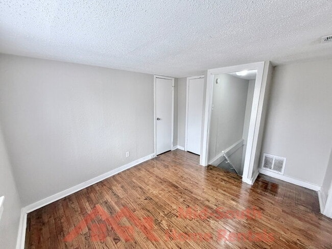 Building Photo - 1707 Glenview Ave