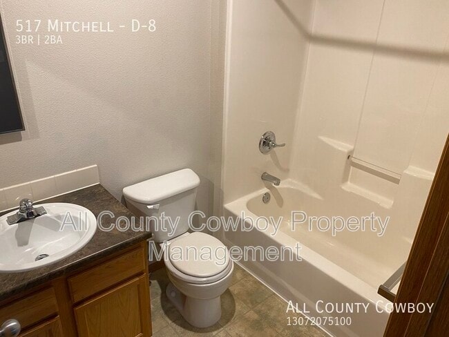 Building Photo - 517 Mitchell St