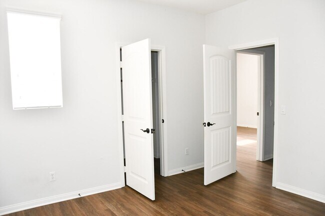 Building Photo - 3225 Donovan Ranch Rd