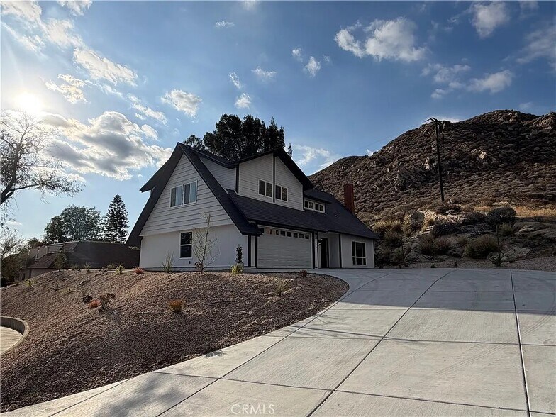 Building Photo - 755 Huston Dr
