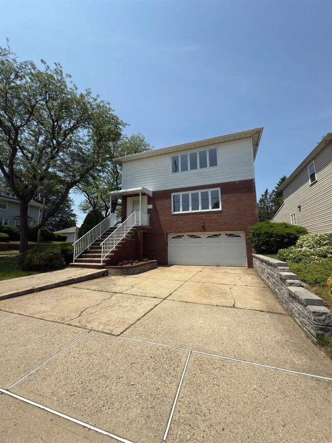 Building Photo - 203 Terrace Ave