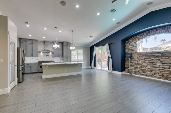 Building Photo - 10002 Long Barrow Ct