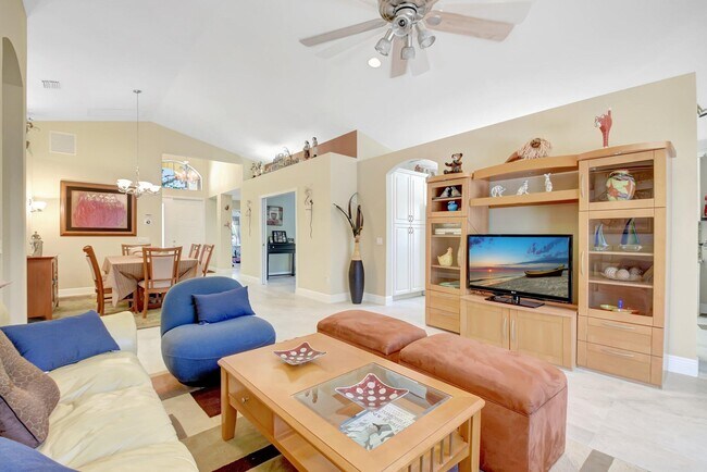 Building Photo - 9798 Casa Mar Dr