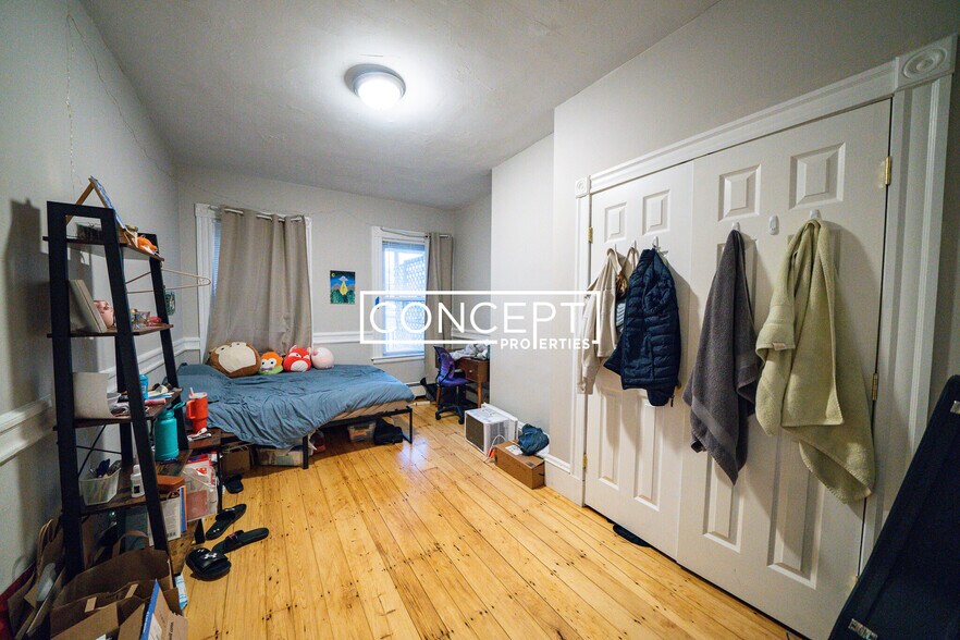 Building Photo - 135 St Alphonsus St