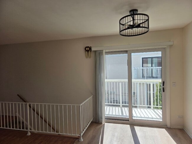 Building Photo - 724 Whitesail Dr