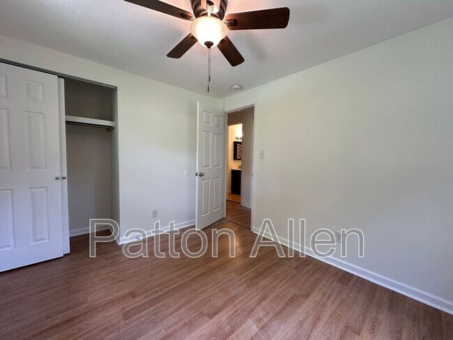 Building Photo - 45 High Meadow Rd