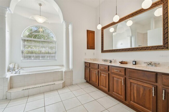 Building Photo - 7650 Partridge St Cir