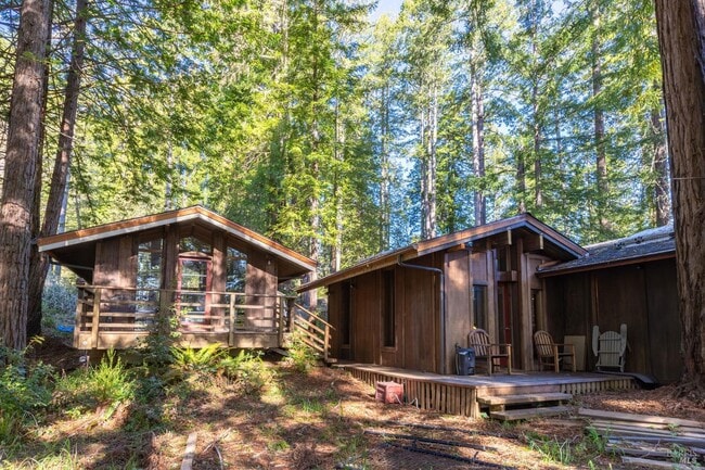 Building Photo - 22000 Timber Cove Rd