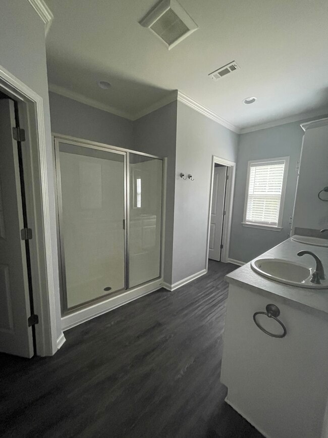 Building Photo - 564 Ridgeland Rd