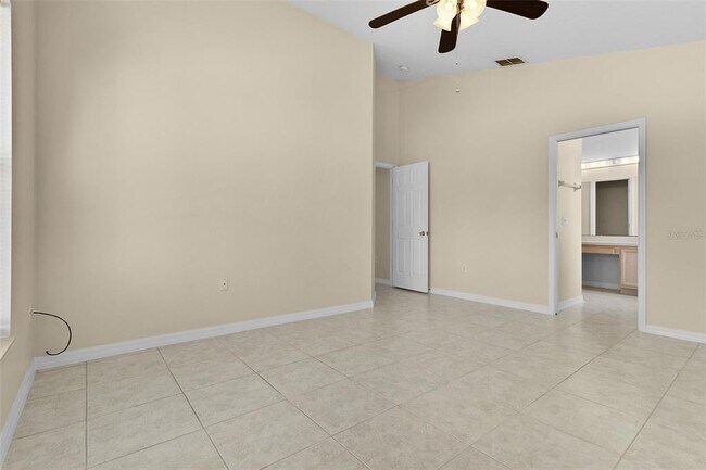 Building Photo - 2546 Crown Ridge Cir
