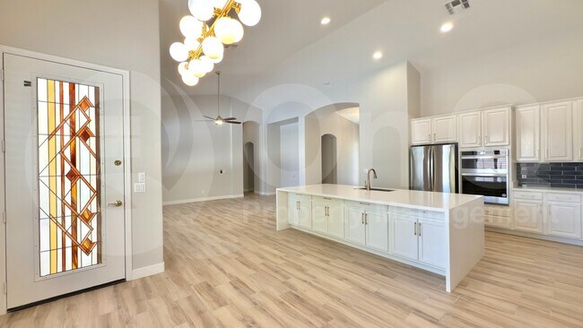 Building Photo - 7892 S Stephanie Ln