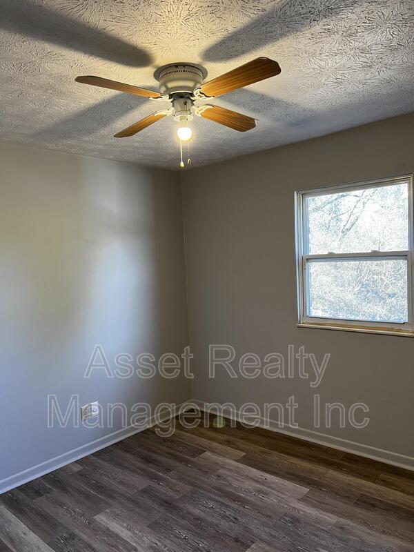 Building Photo - 5017 Inskip Rd