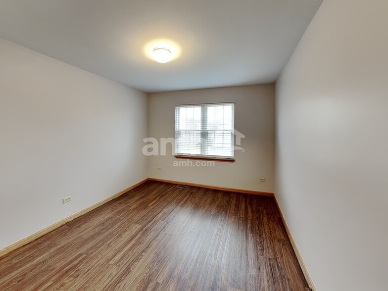 Building Photo - 1907 Arbor Falls Dr