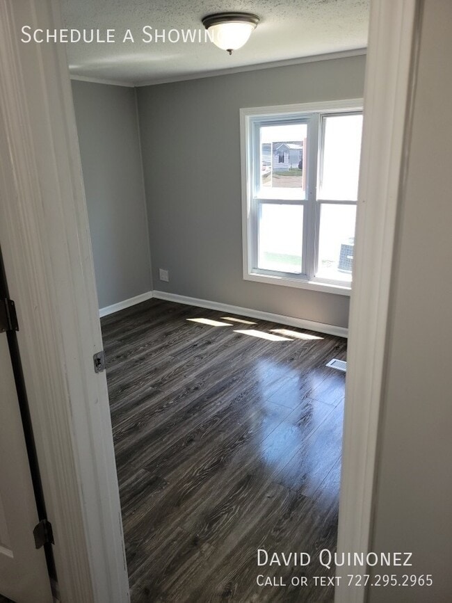 Building Photo - 113 Foxglove Ln