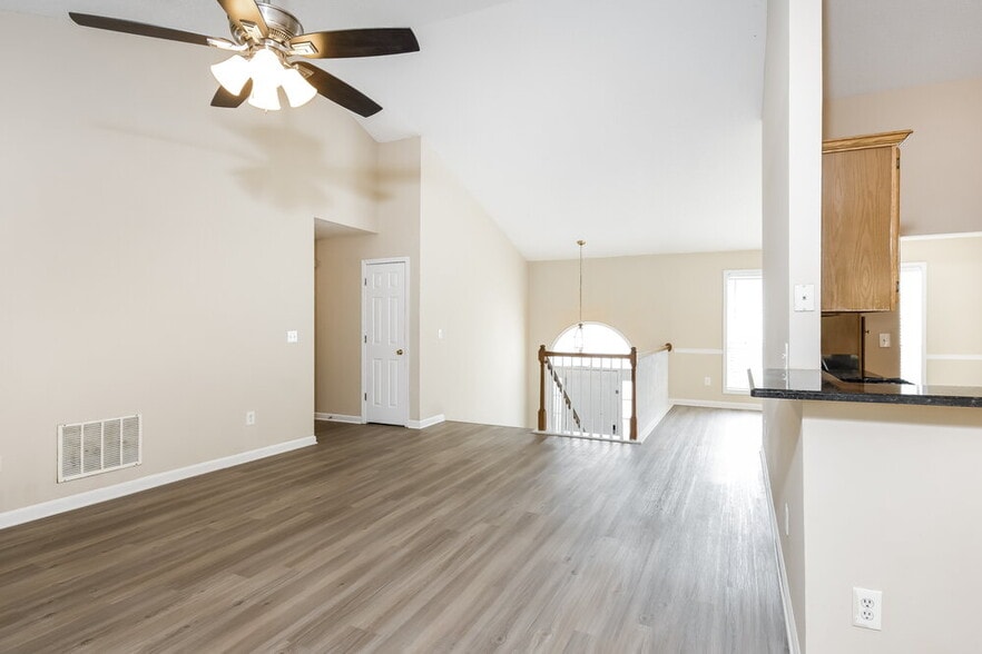 Building Photo - 4820 Wilkie Way NW