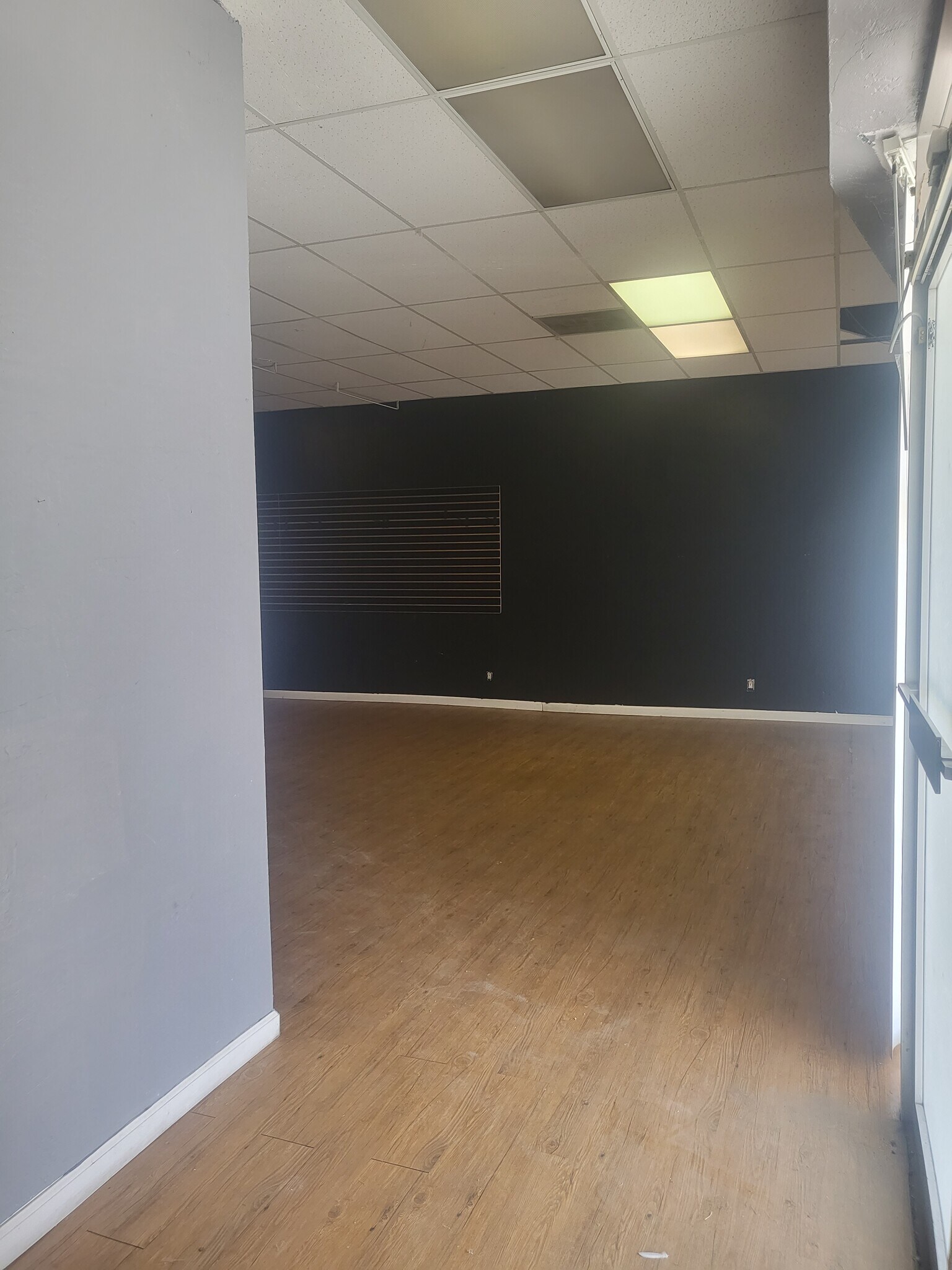 Building Photo - 12434 N Friant Rd